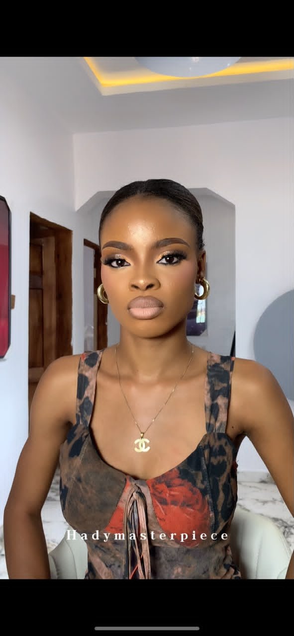 DIY makeup training